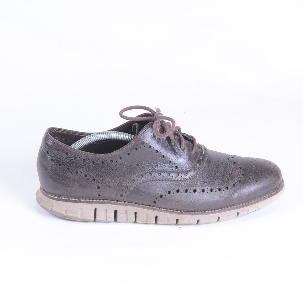 COLE HAAN Zero Grand wingtip brown leather dress shoes in EUC!  Size: 10M